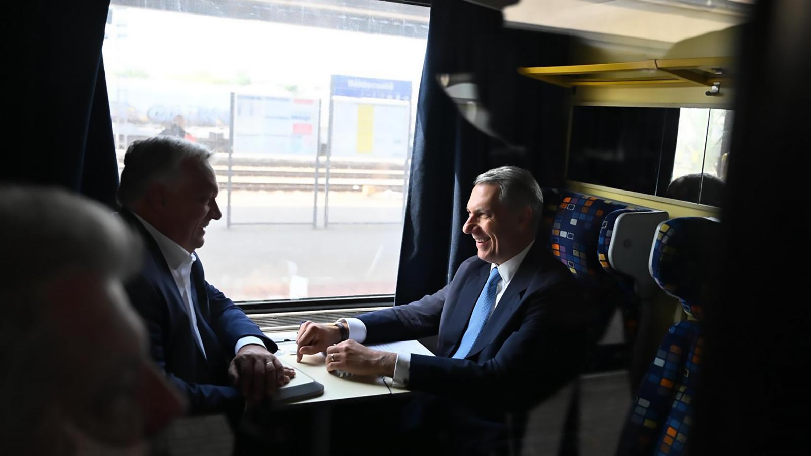 Magyar Péter: „Lázár János tűnjön el a közéletből!”