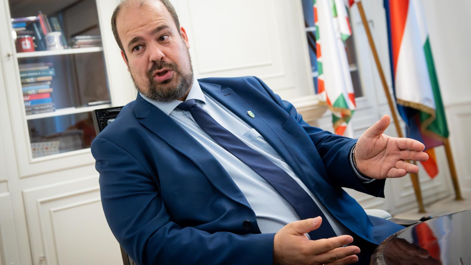 Rózsa András zuglói polgármester - Korábbi felvétel 