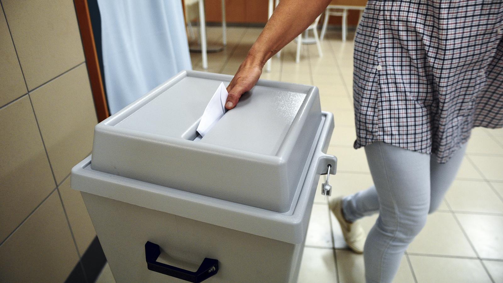 Nem lesz népszavazás a december 24-i munkaszüneti napról