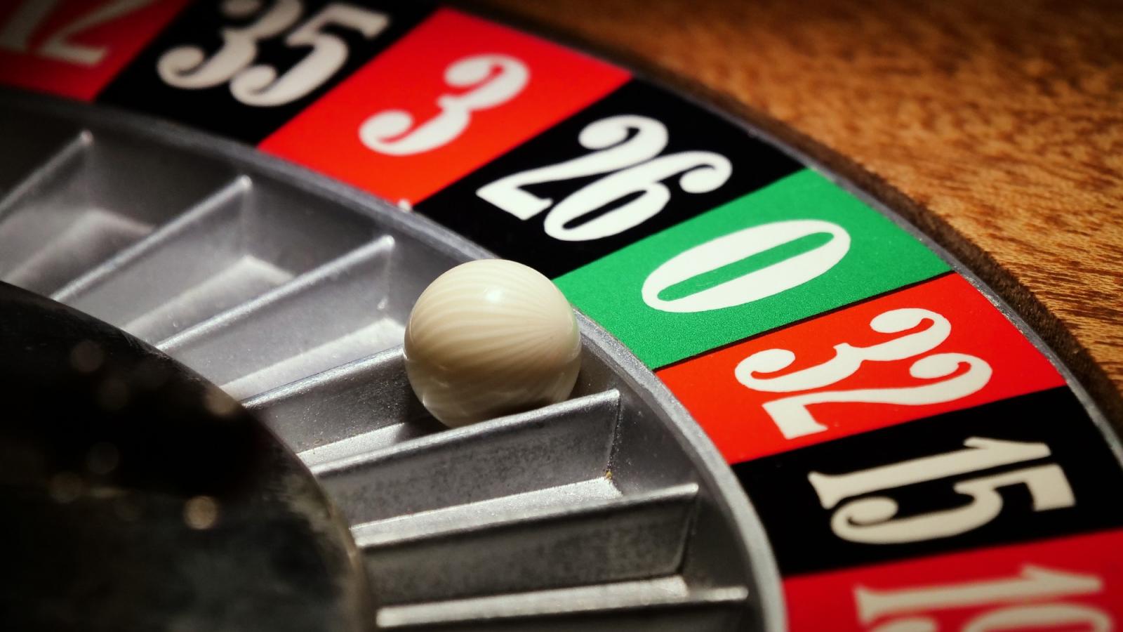 Egy időn át még Debrecenben is Habony Árpád és Garancsi István hasznára csörögnek majd a zsetonok