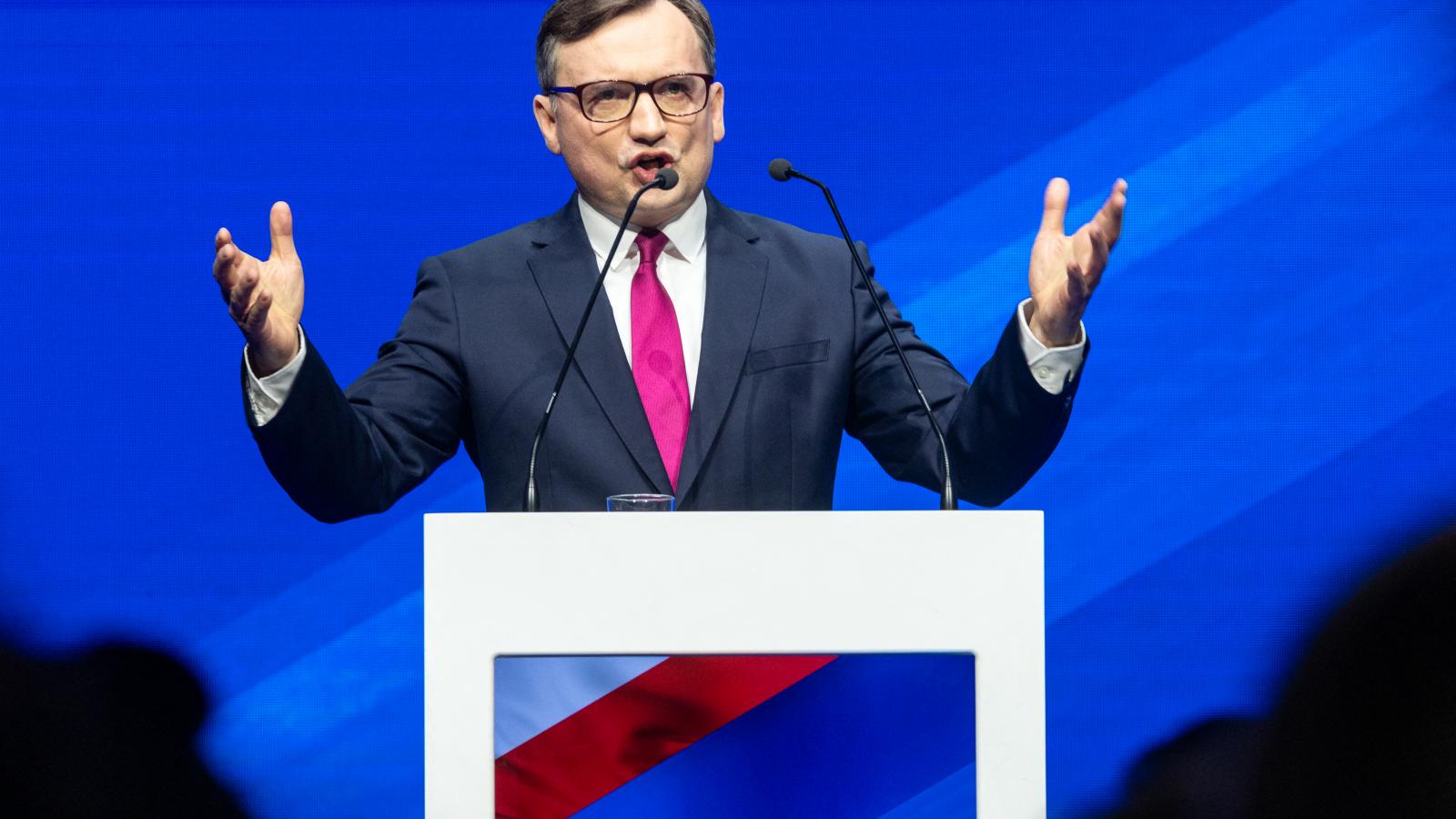 Elrendelte a Magyarországon menedékjogot szerző volt igazságügyi miniszter letartóztatását a varsói ügyészség