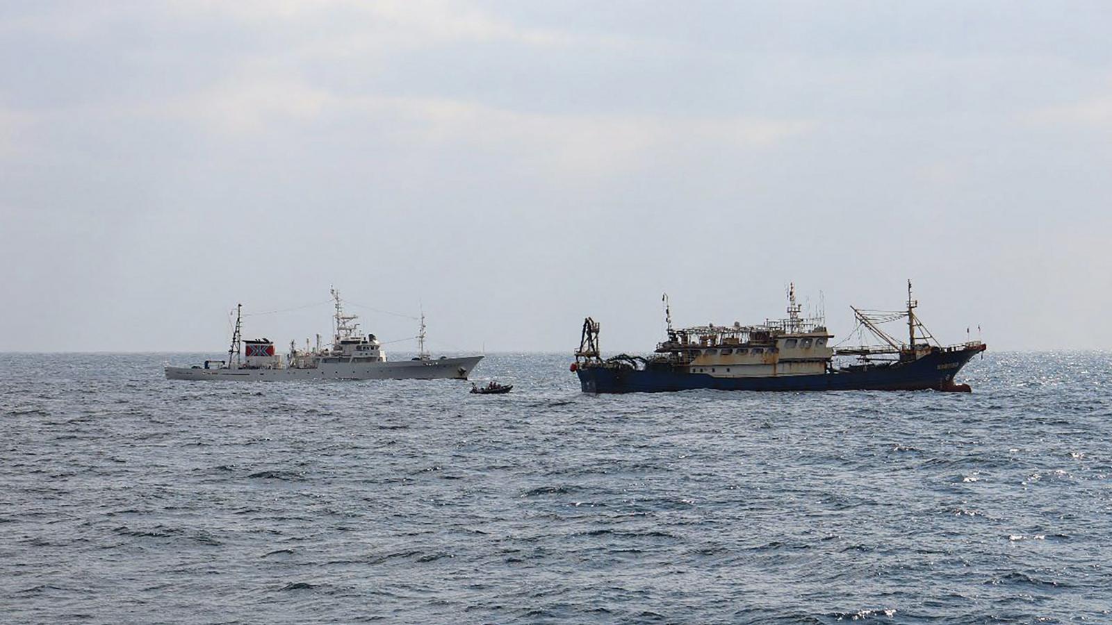 Kínai halászhajót foglaltak le a japán hatóságok, a kapitányt letartóztatták