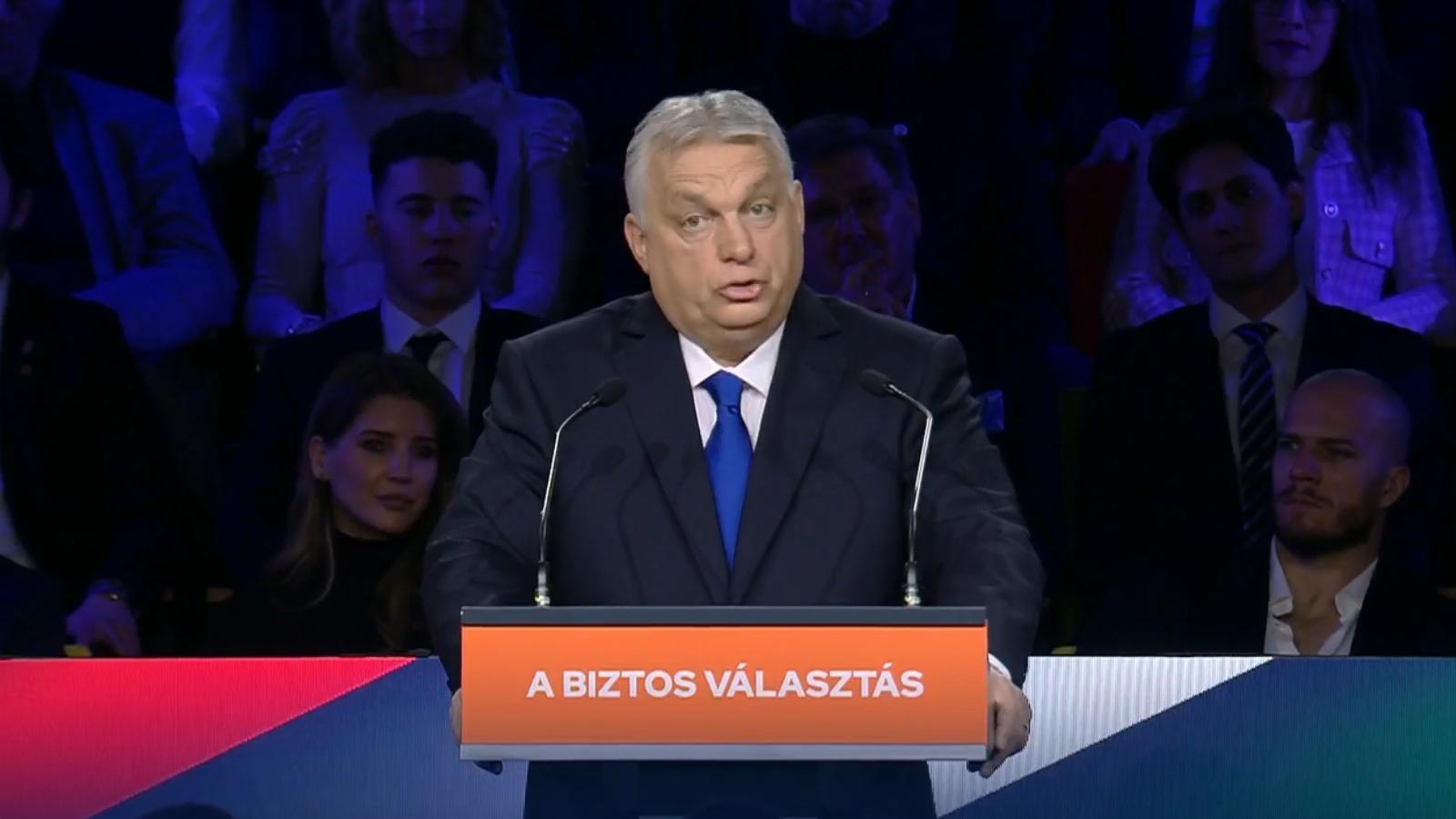 Orbán Viktor: A brüsszeli elnyomó gépezet még működik Magyarországon, de a választás után eltakarítjuk