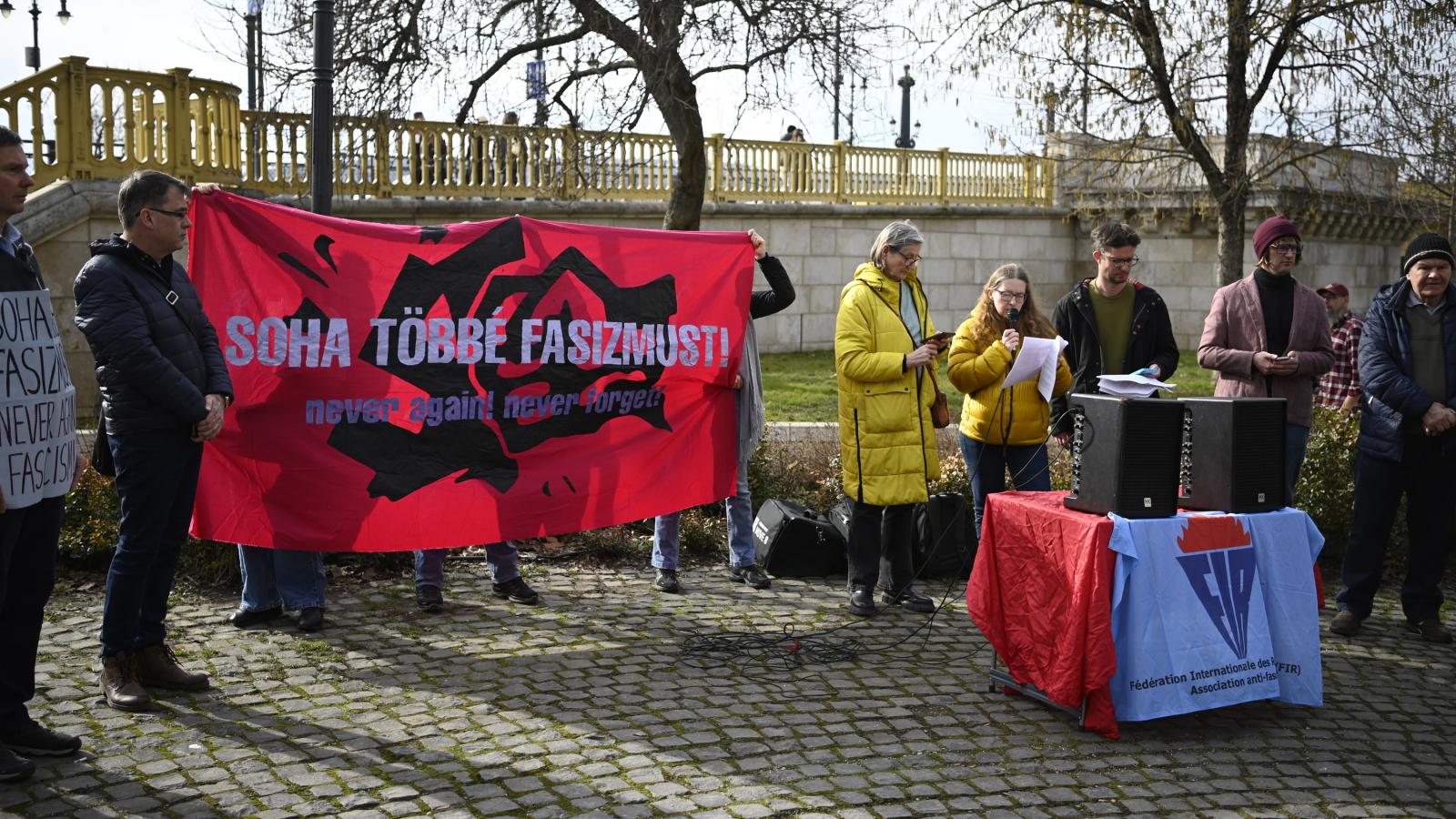 „Betiltották az antifasizmust”