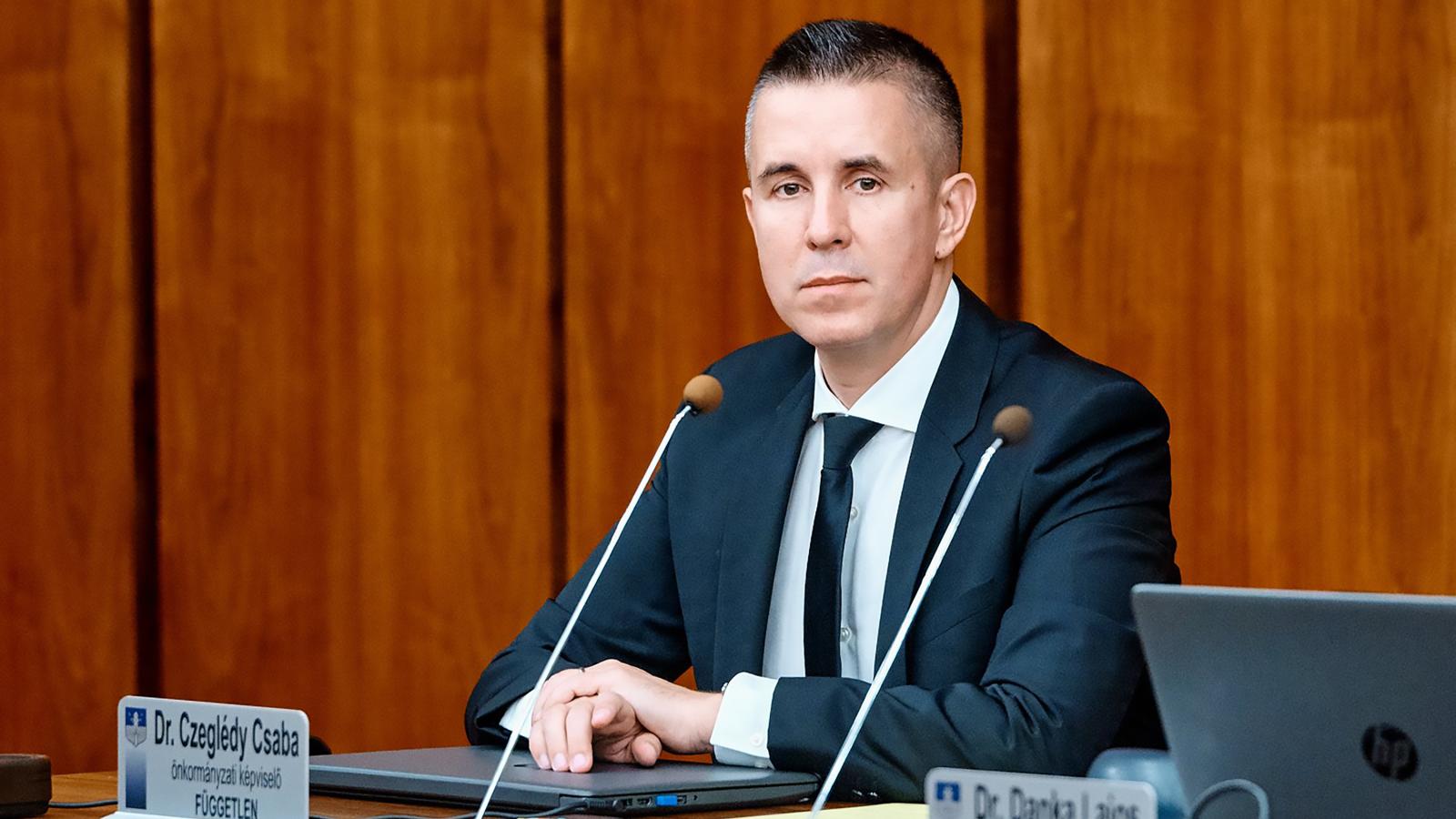 Czeglédy Csaba korábbi felvételen.