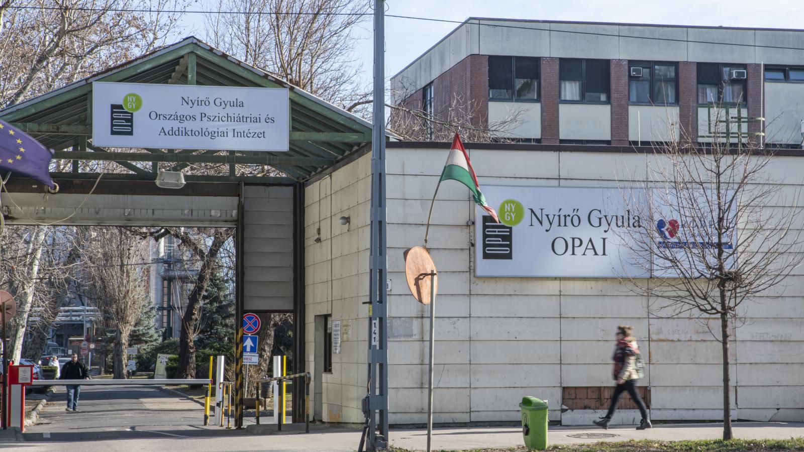 Már több mint 500 pszichiáter követeli, hogy ne Ézsi Robin vezesse az ország kulcsfontosságú pszichiátriáját