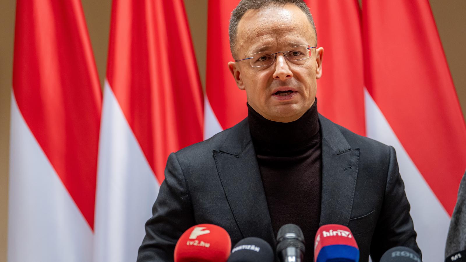 Szijjártó Péter: Lássuk be, bármire képesek az ukránok