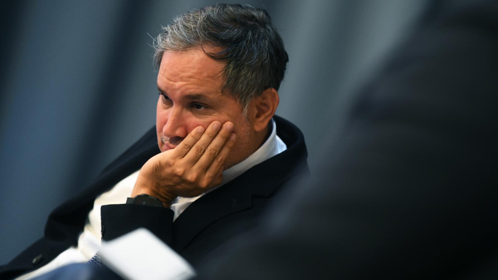 A pénzt Nagy Mártonnak kell előteremtenie.