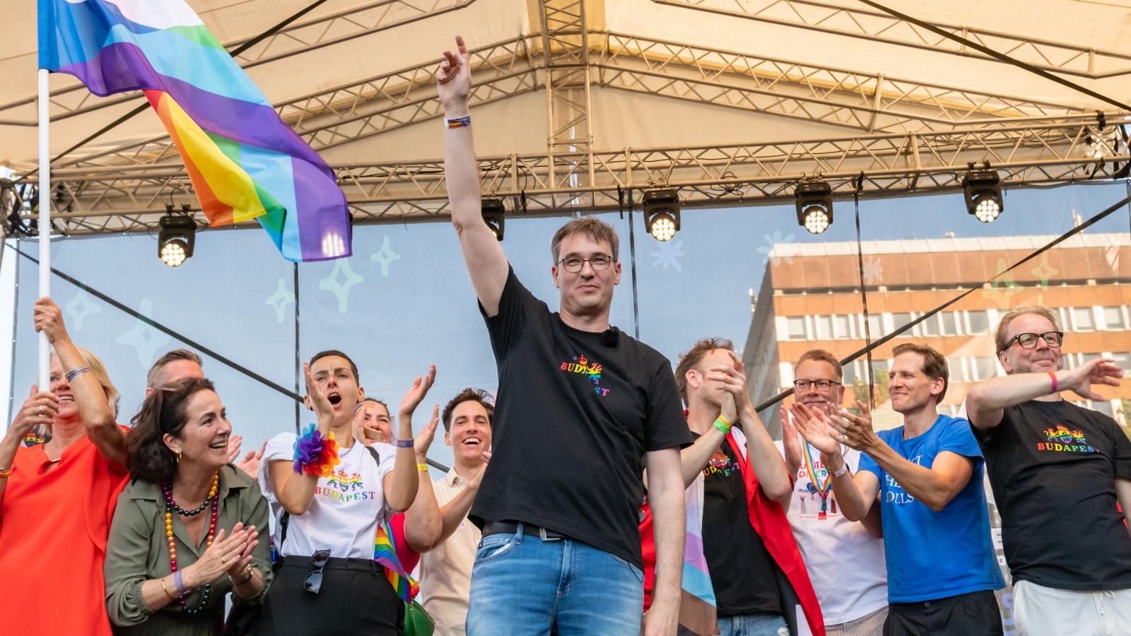 Karácsony Gergely 2025. június 28-án a Budapest Prideon.