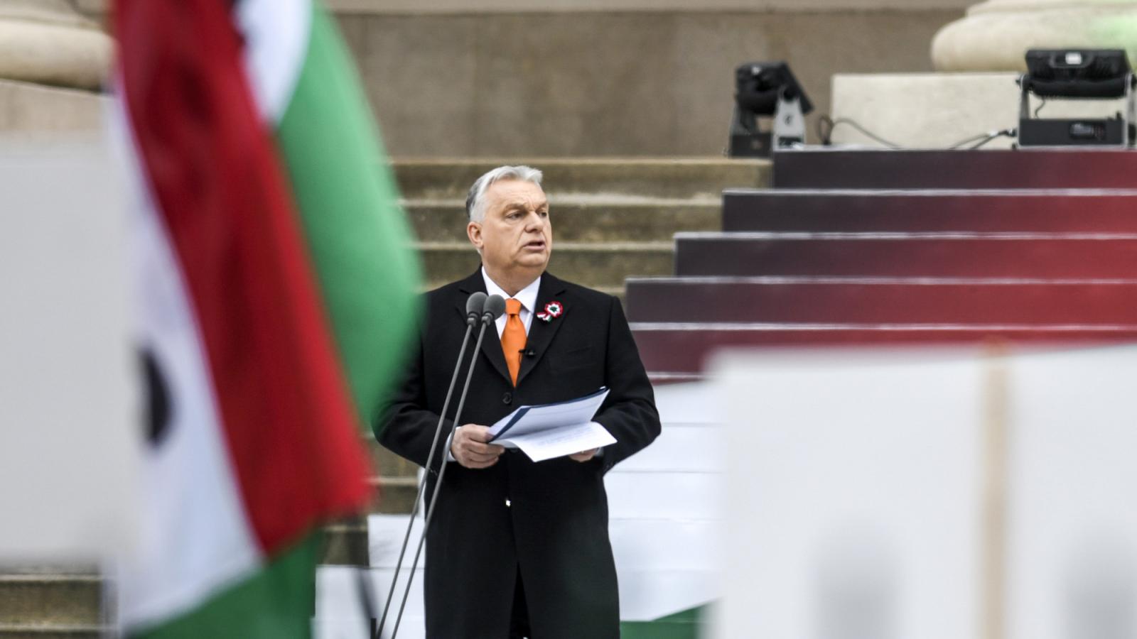 Orbán Viktor a Kossuth téren mond beszédet március 15-én