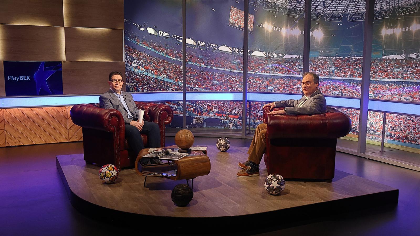 Pompásan összeillő páros – a két műsorvezető, Farago Richard és Hegyi Iván a Sport TV PlayBEK című, tavaly indult műsorában