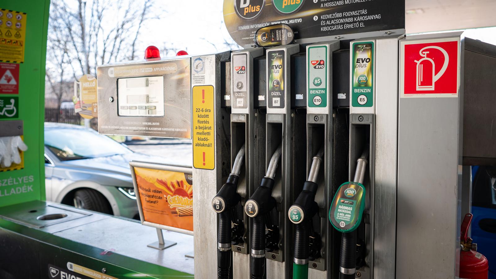 Felbolydult a hazai üzemanyagpiac, egyes benzinkutak mennyiségi korlátozásokat vezettek be