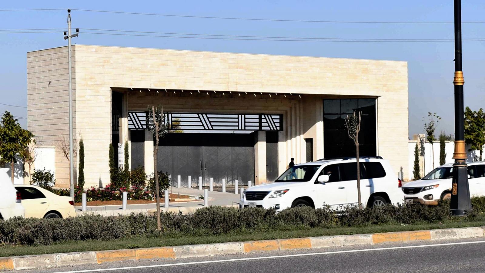 Az Erbilben lévő amerikai bázis főkapuja egy 2020-as felvételen