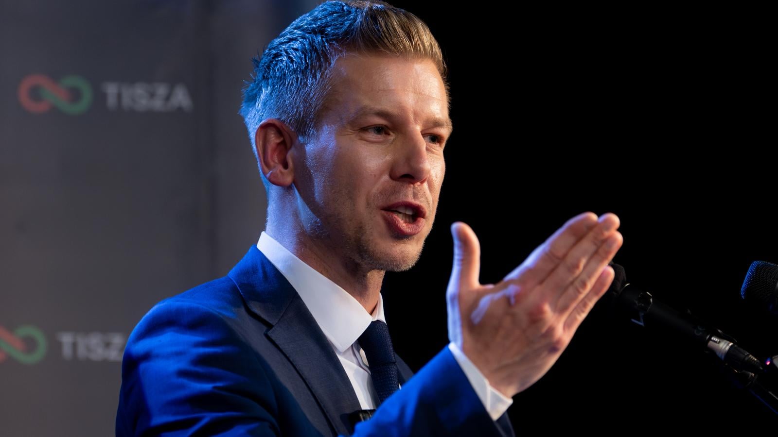 Magyar Péter felszólította Orbán Viktort, hogy hívja össze a parlament nemzetbiztonsági bizottságát az orosz katonai hírszerzők miatt