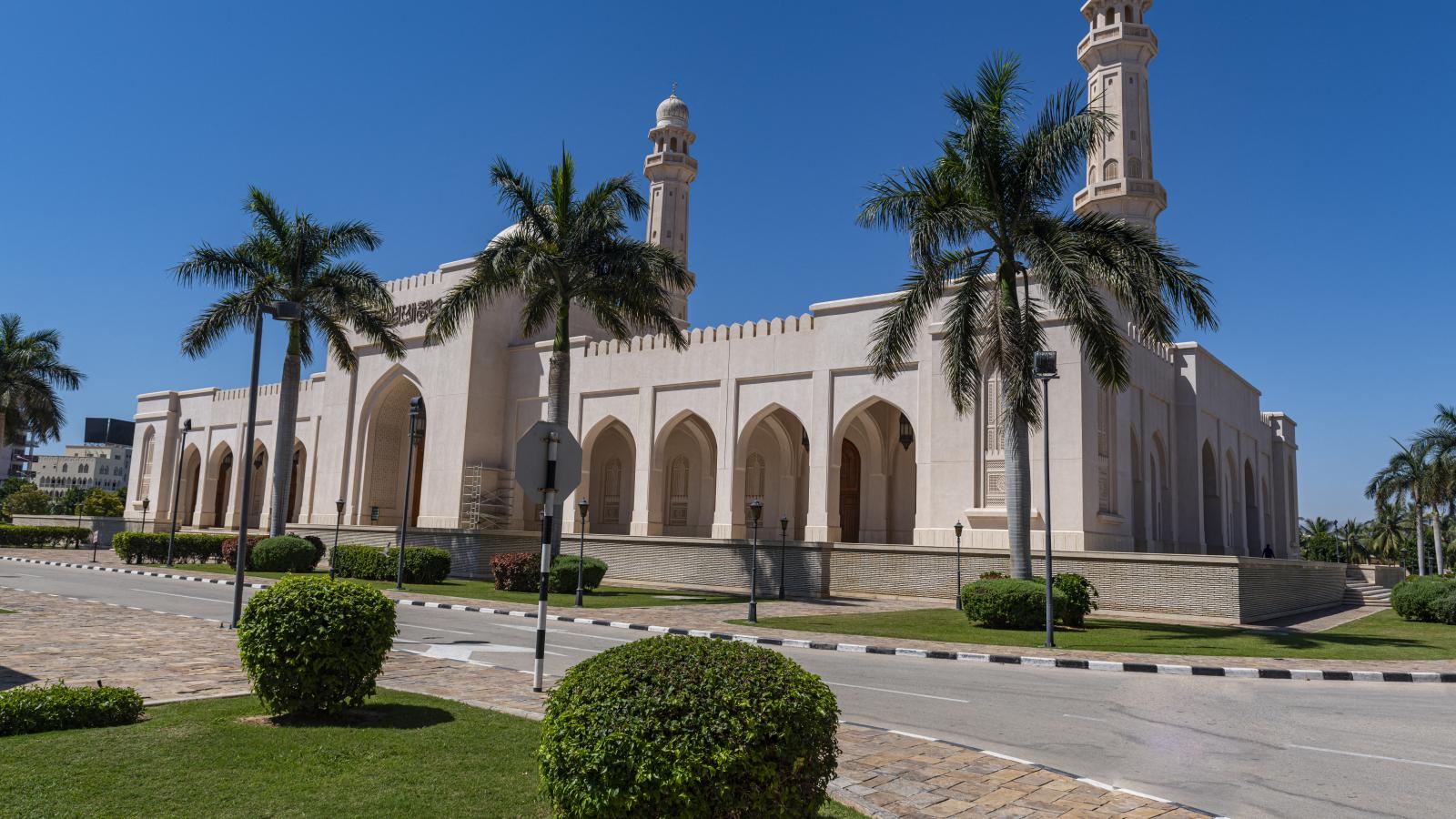 Az IBUSZ hazahozta azokat az utasait, akik Ománban rekedtek az iráni háború miatt