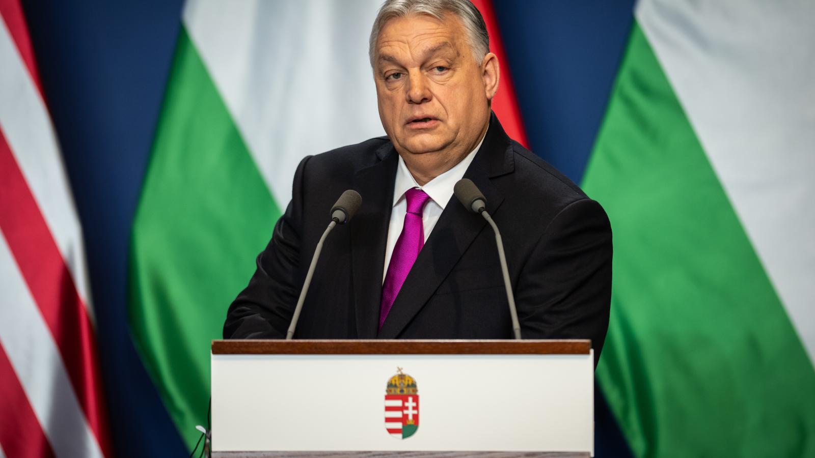 Orbán Viktor nőnapi köszöntőjét küldték ki a Gondosóra program hírlevelében