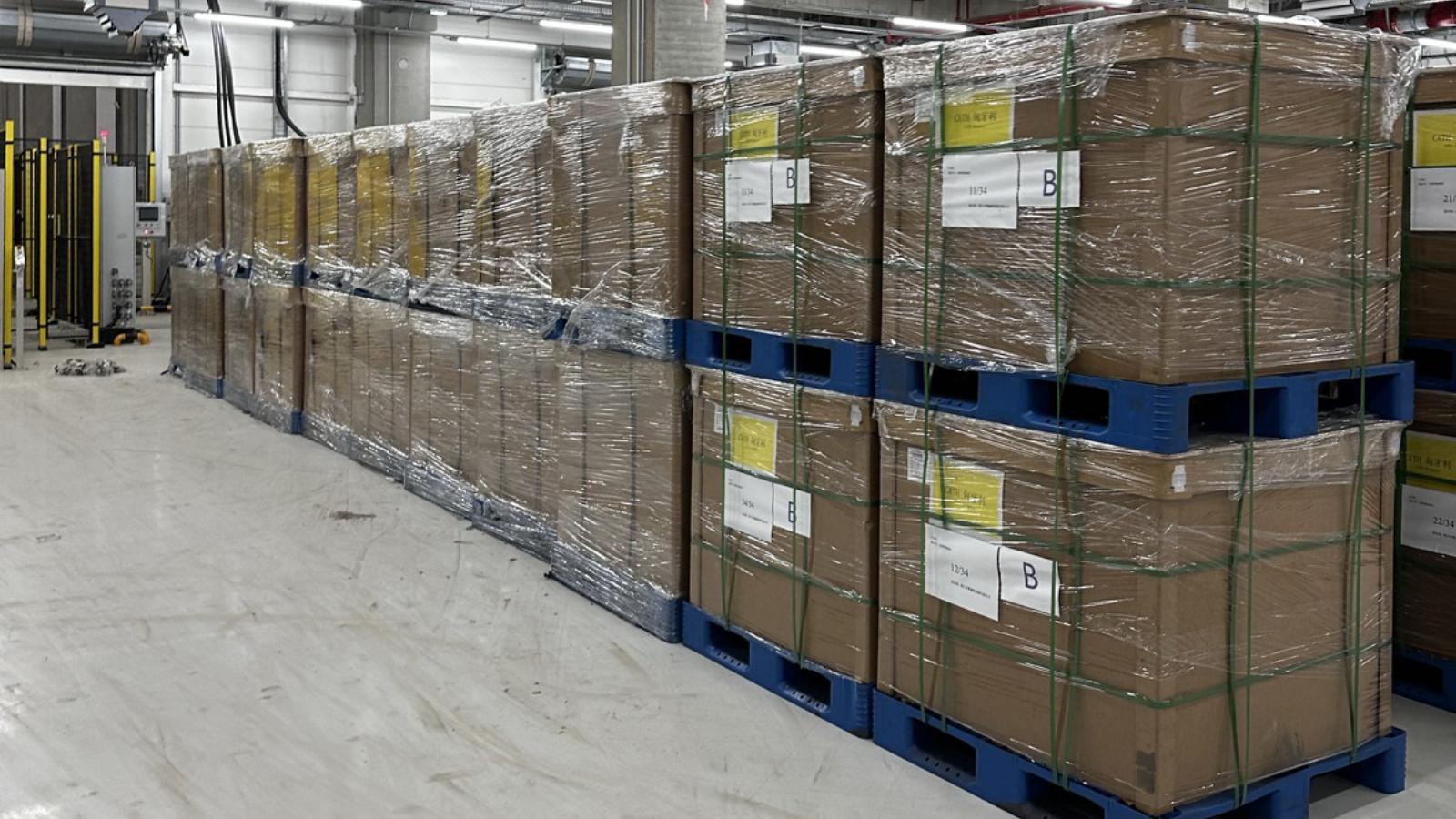 Dolgozók szerint hivatalosan építés alatt álló területen tároltak több tonna mérgező vegyi anyagot a CATL-gyárban