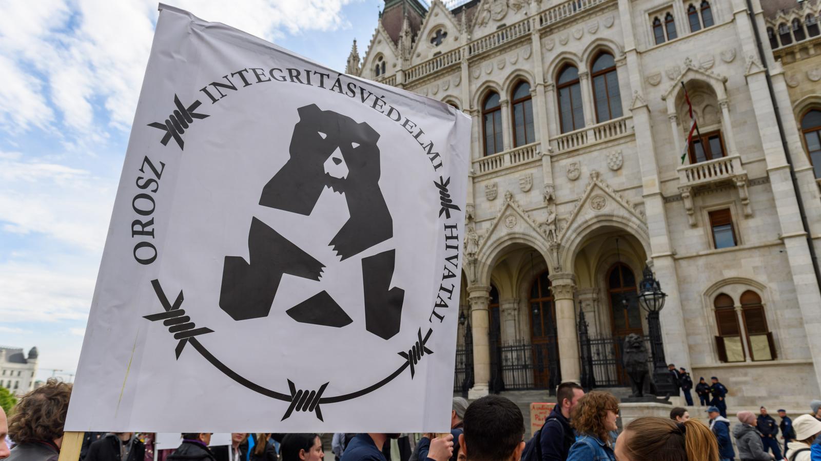 Fontos terep lettünk Moszkvának, a választások közeledtével egyre jelentősebbnek tűnik az orosz választási beavatkozás kockázata