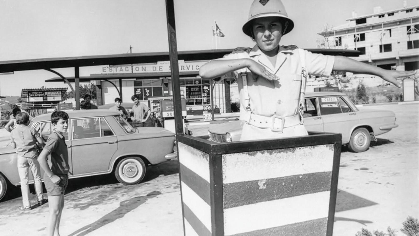 A fiúk városának
spanyol
megfelelője,
a „La Nación
de los Muchachos”
a galiciai
Benpostában.
Az önellátó és
önkormányzó
intézményben
bárki otthonra
találhat