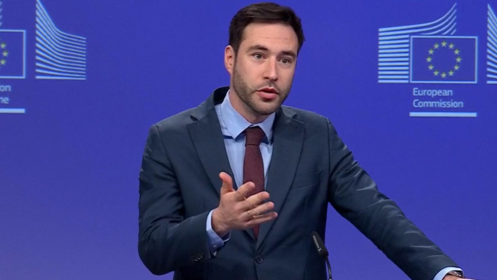 Thomas Regnier, az Európai Bizottság szóvivője március 16-án Brüsszelben 