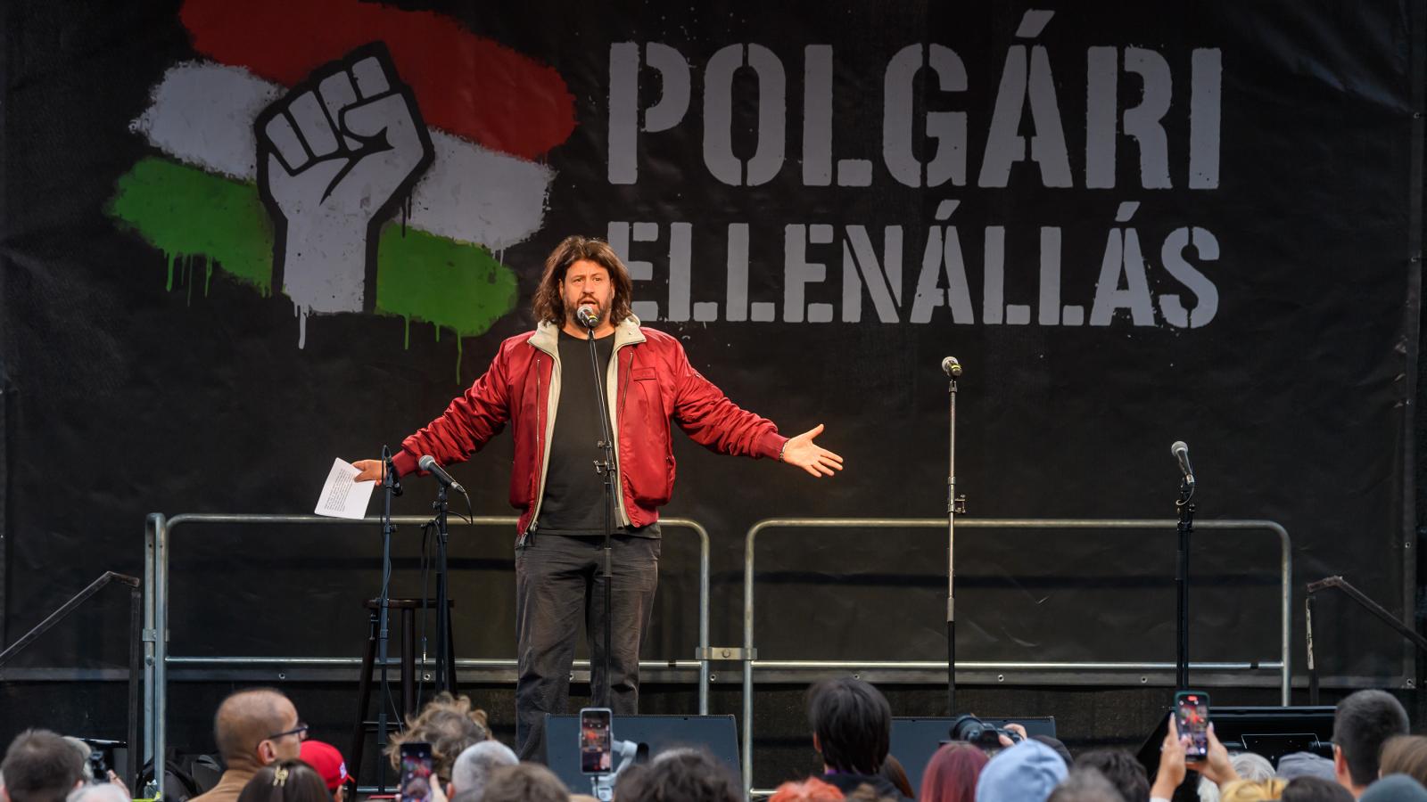 Puzsér Róbert a 2025. október 5-ei Polgári Ellenálláson.