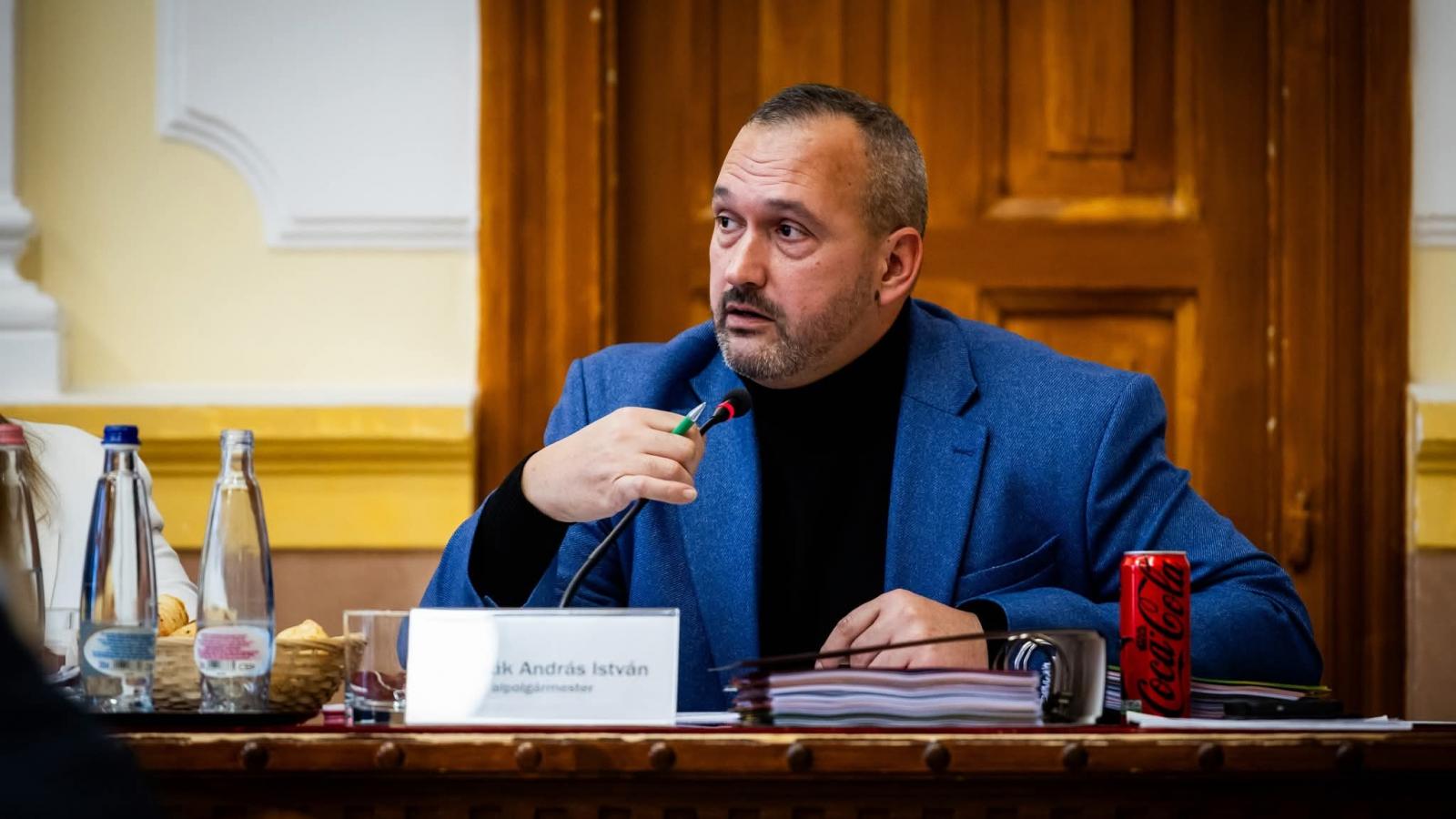 Itt a vége, visszalép a Demokratikus Koalíció kispesti jelöltje is