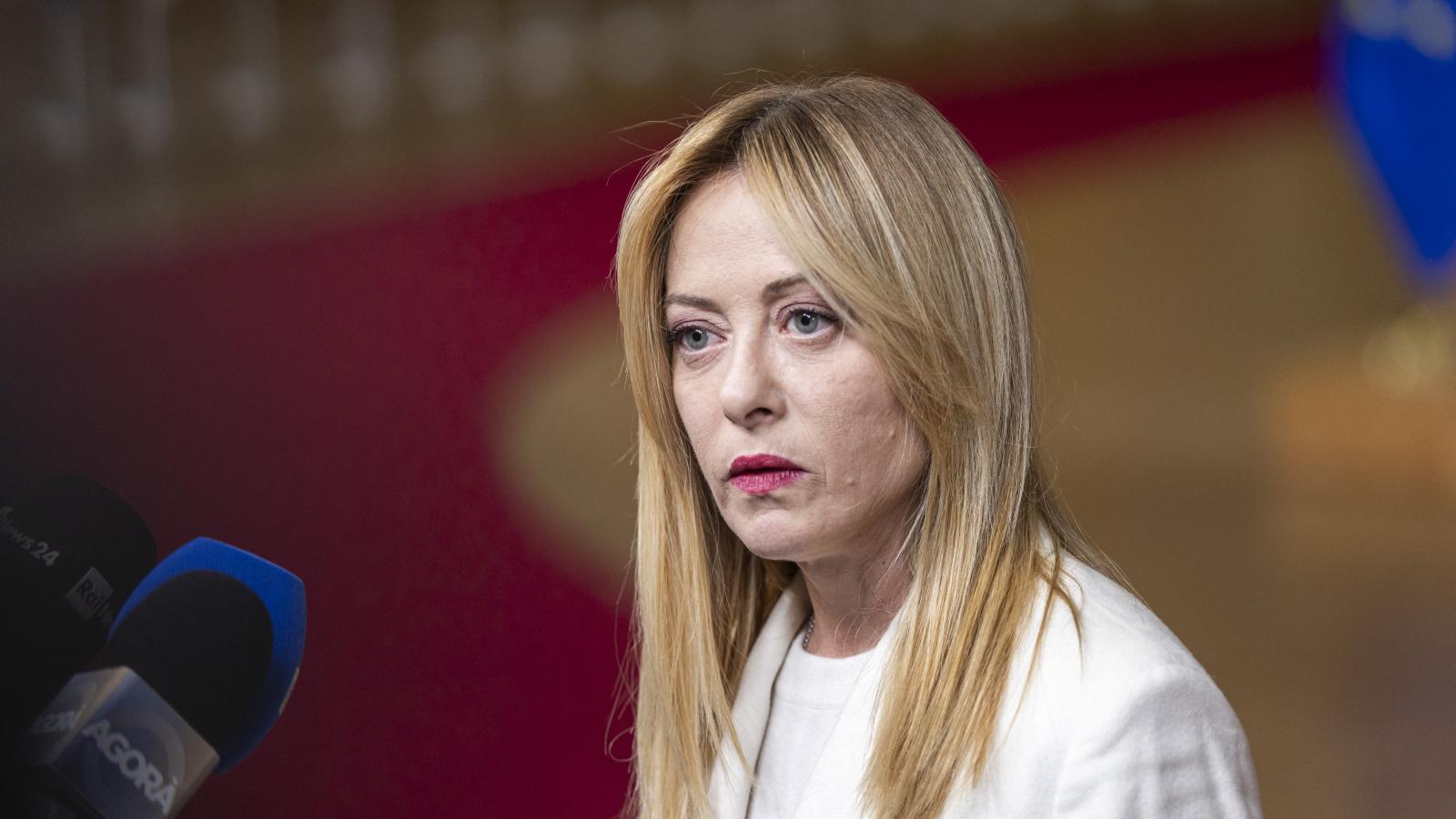 Egyre nagyobbak a repedések Giorgia Meloni rendszerén