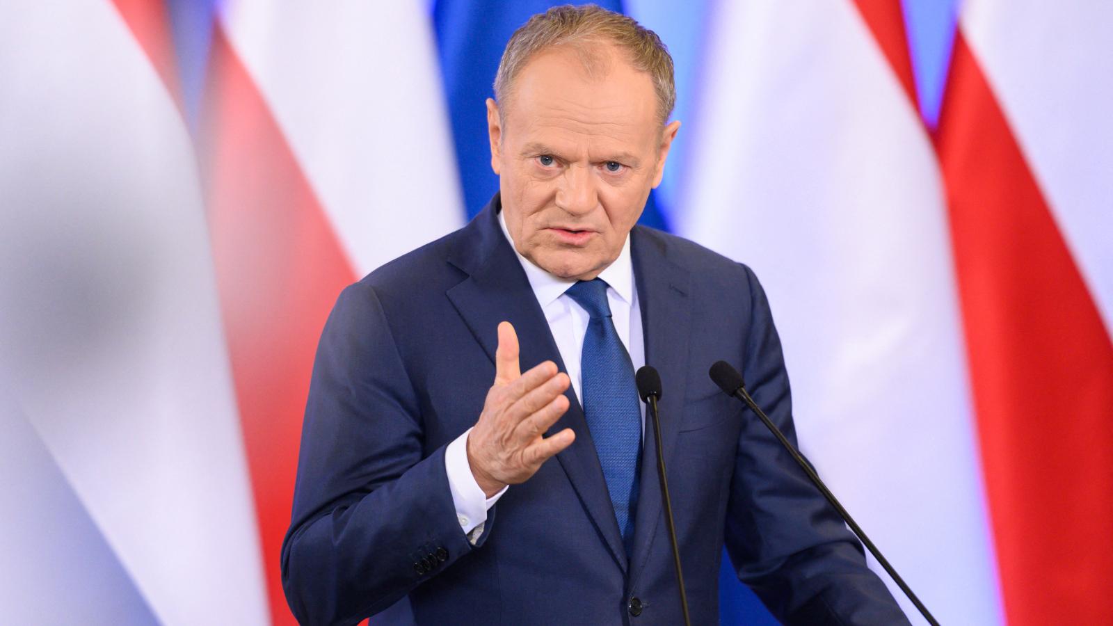 Donald Tusk: Magyarország az EU tagja és az is marad, csak Orbán Viktor és a külügyminisztere hagyta el Európát már rég