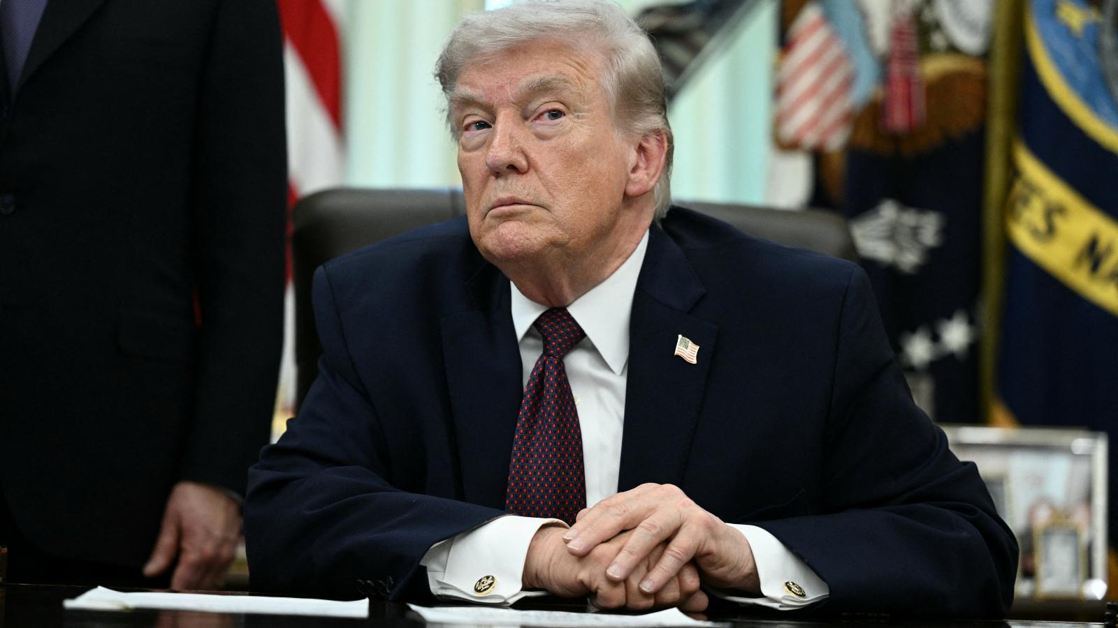 Donald Trump közölte, két-három héten belül lezárja az iráni konfliktust az Egyesült Államok