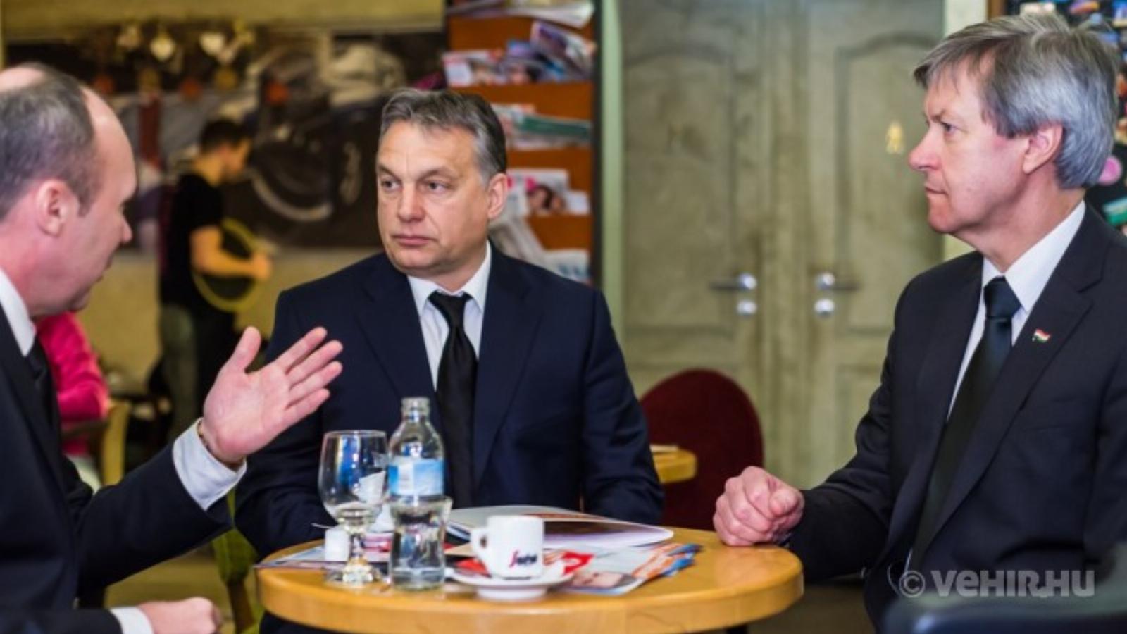 Porga Gyula veszprémi polgármester, Orbán Viktor és Némedi Lajos, a Fidesz jelöltje: kerekasztal FOTÓ: VEHIR.HU/DOMJÁN ATTILA