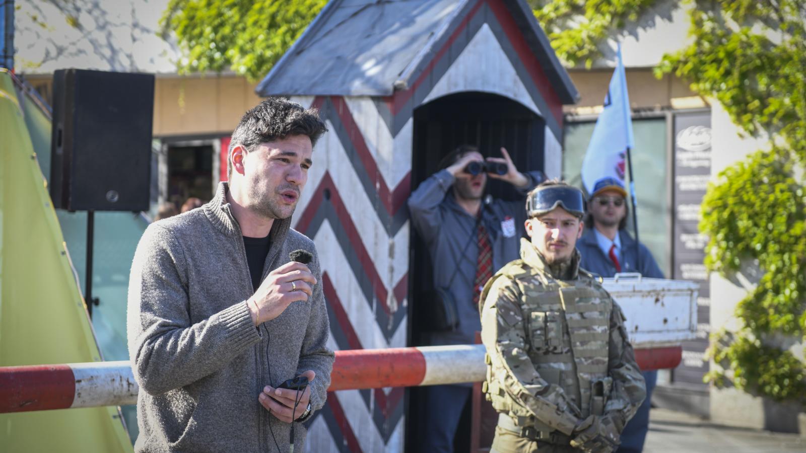 Nagy Dávid az MKKP rendkívüli sajtótájékoztatóján április 9-én