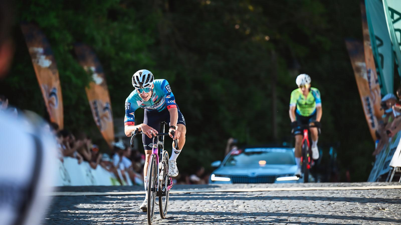 Makrai Bálint (elöl) a 2025-ös országos bajnokságon