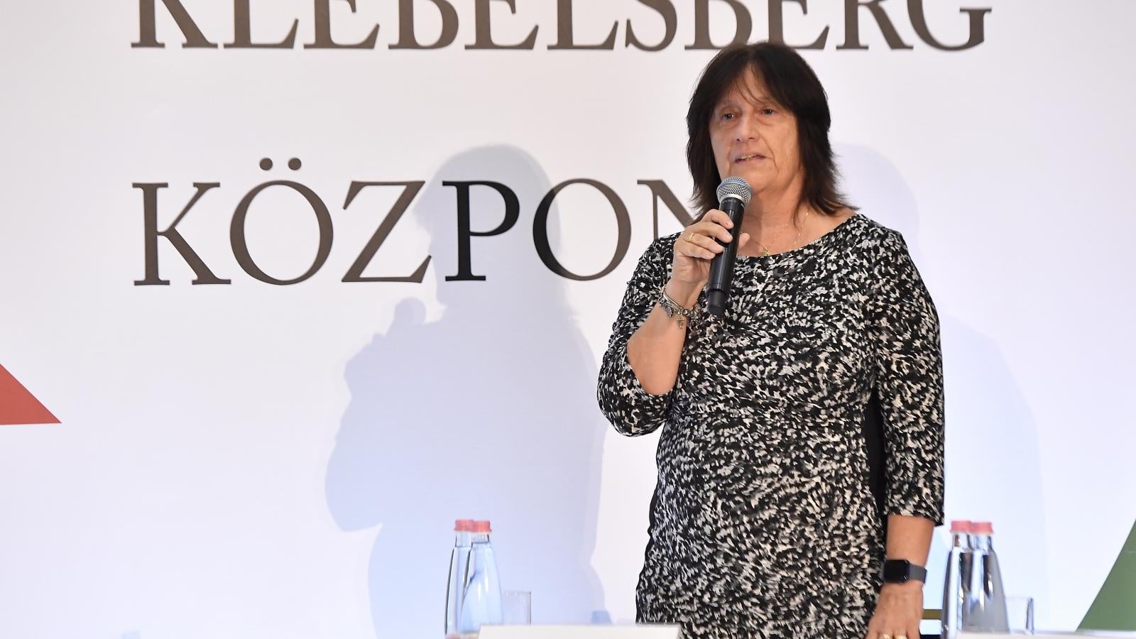 Hajnal Gabriella, a KK vezetője. „Megfelelő időben” tájékoztatnak