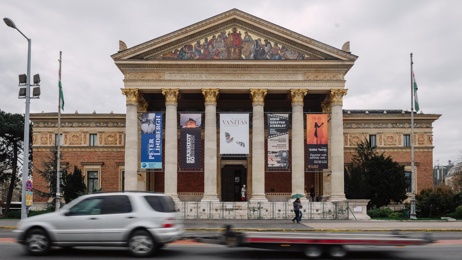 A Műcsarnok 2014-ben került a Magyar Művészeti Akadémia fennhatósága alá