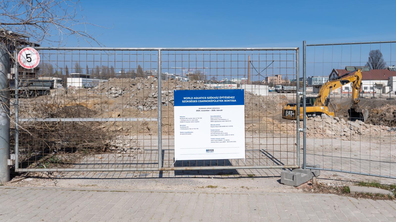 Ezen a telken áll majd Budapesten a vizes sportok nemzetközi szövetségének székháza. Az átadást erre az évre tervezték, az átadás új időpontja 2028