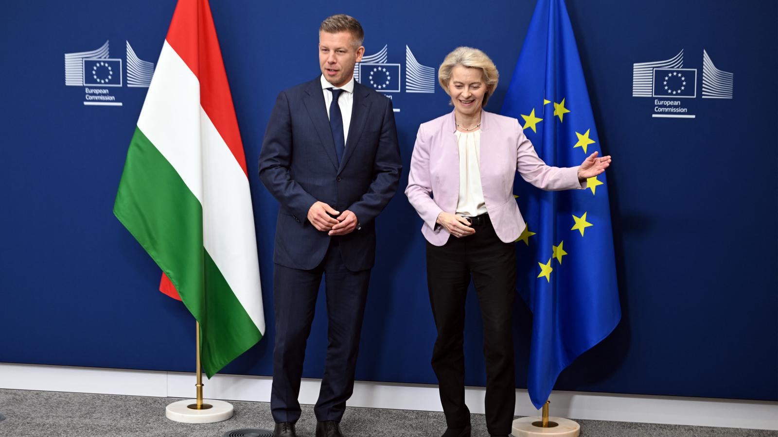 Magyar Péter miniszterelnök és Ursula von der Leyen bizottsági elnök május végén politikai szinten állapodott meg a 16,4 milliárd euróról