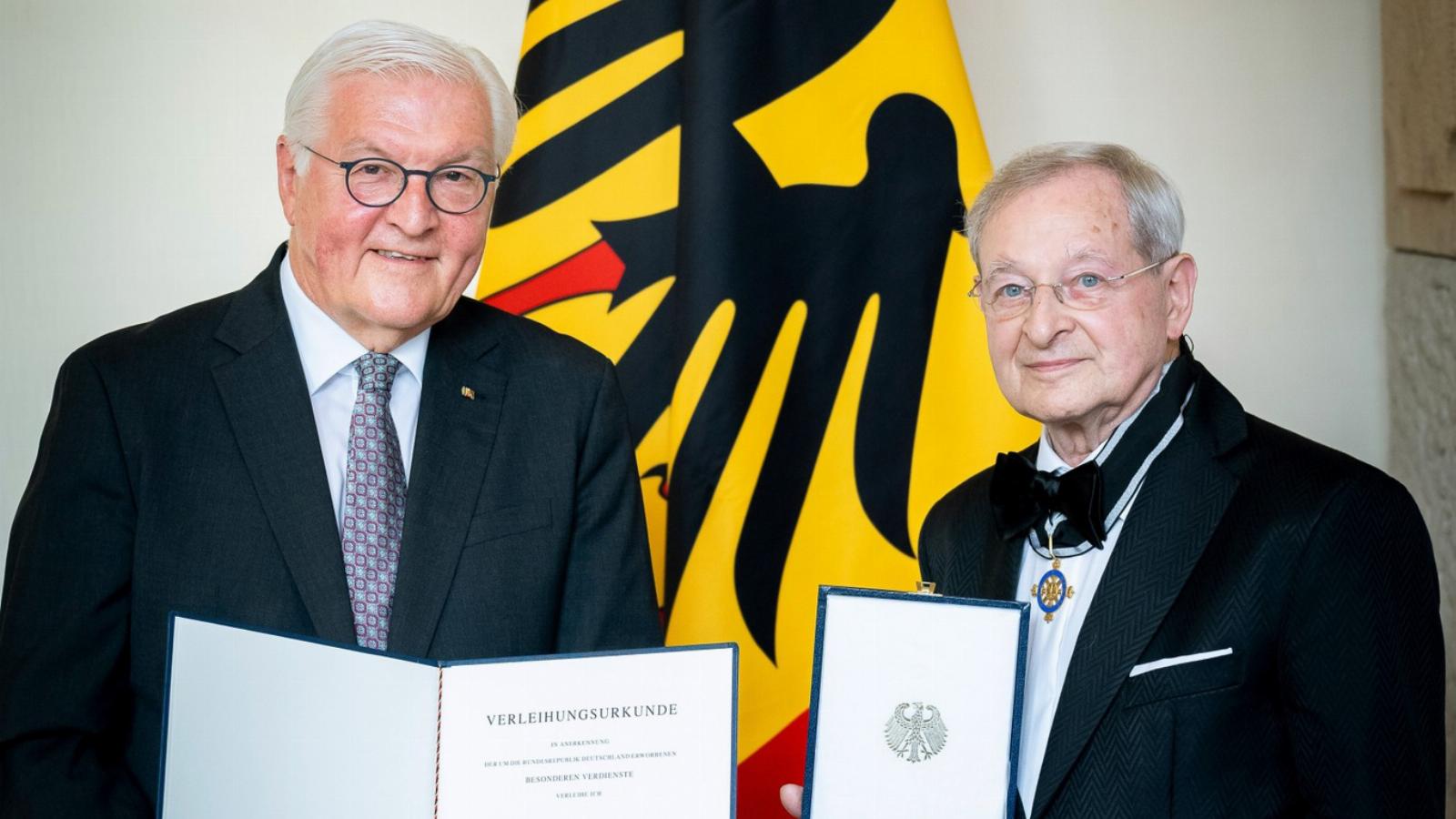 Frank-Walter Steinmeier, Németország államfője és Nádas Péter 