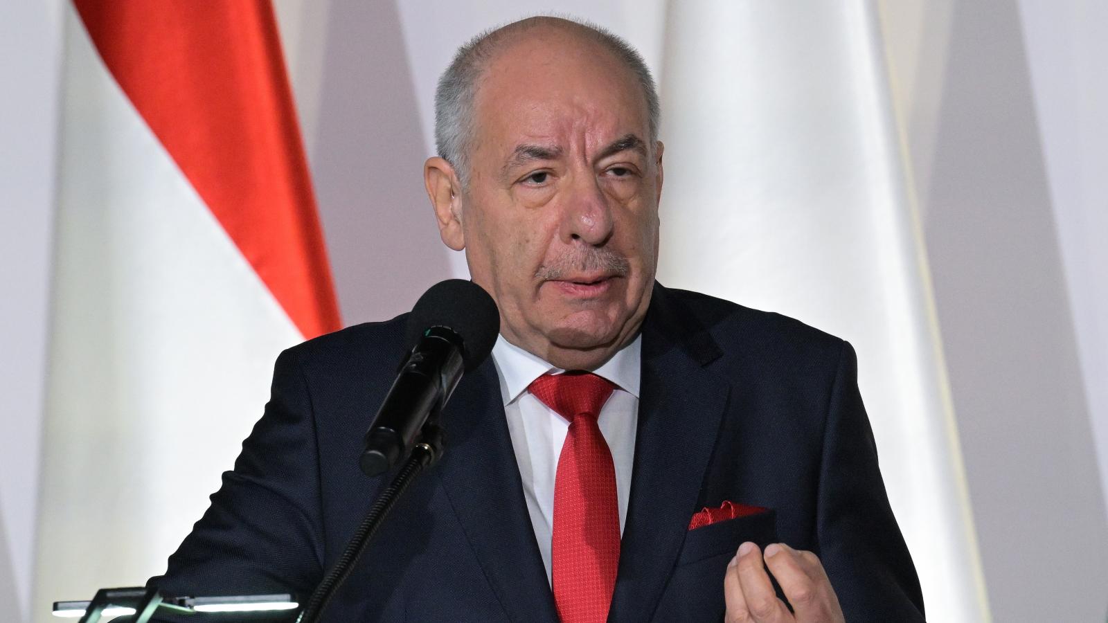 Korábbi felvétel