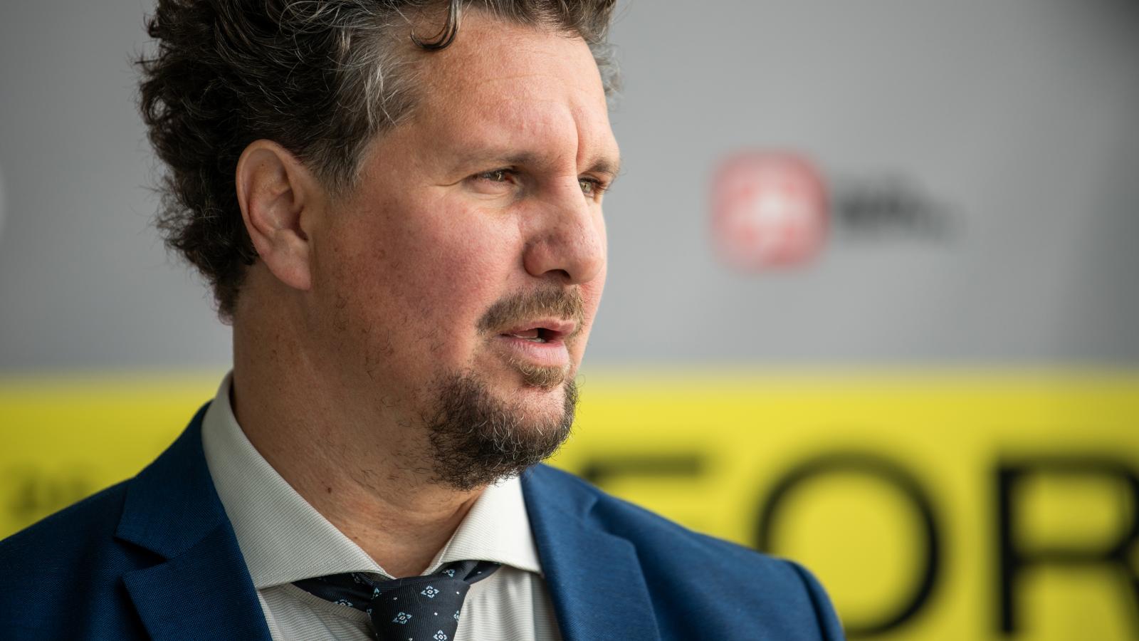 Szerinte ami múzeumból jött, annak múzeumban a helye
