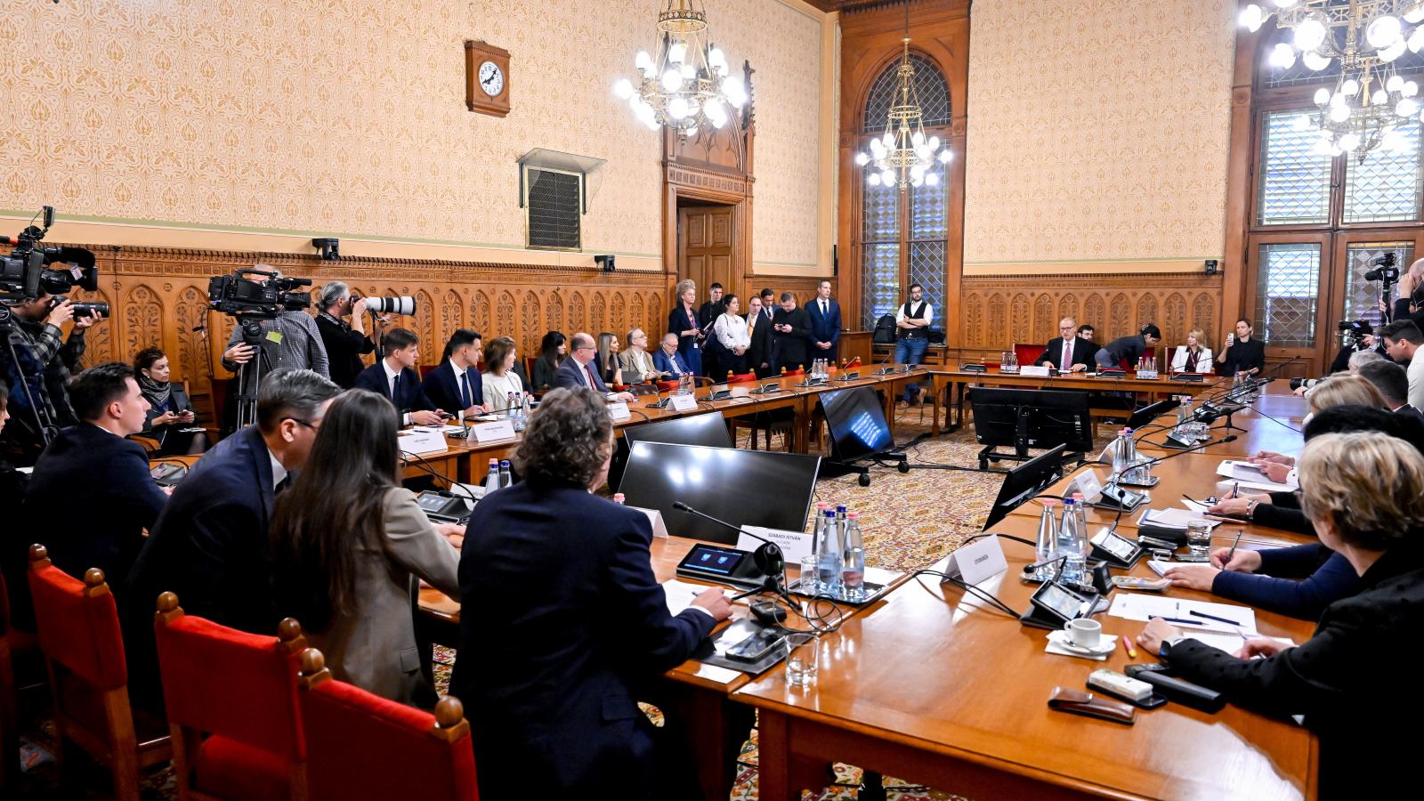 A művelődési bizottság gyűlése - Korábbi felvétel
