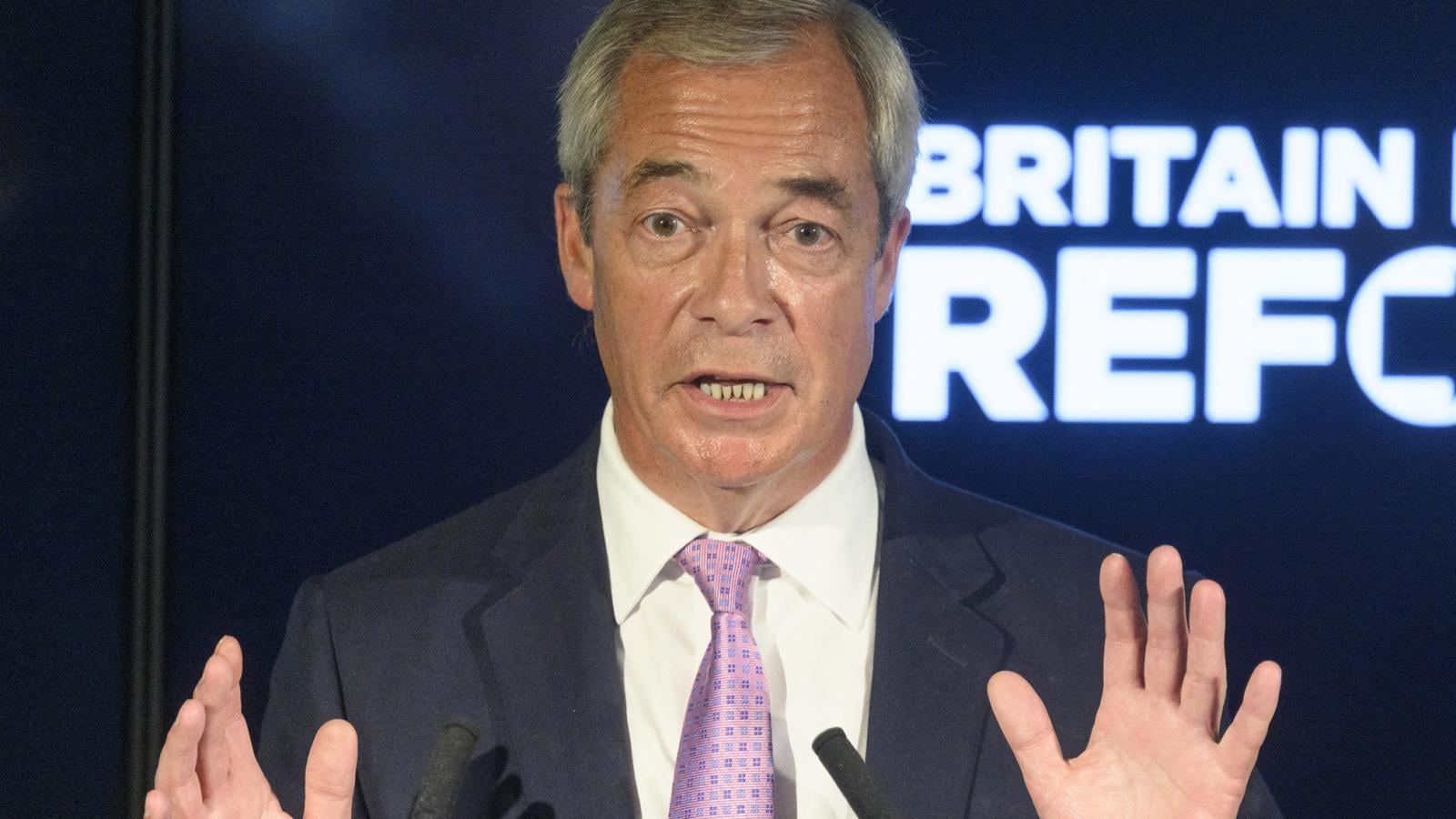 Nigel Farege, a Reform UK populista párt vezetője tagadja, hogy illegálisan fogadott el többmillió font értékű ajéndékokat és juttatásoikat