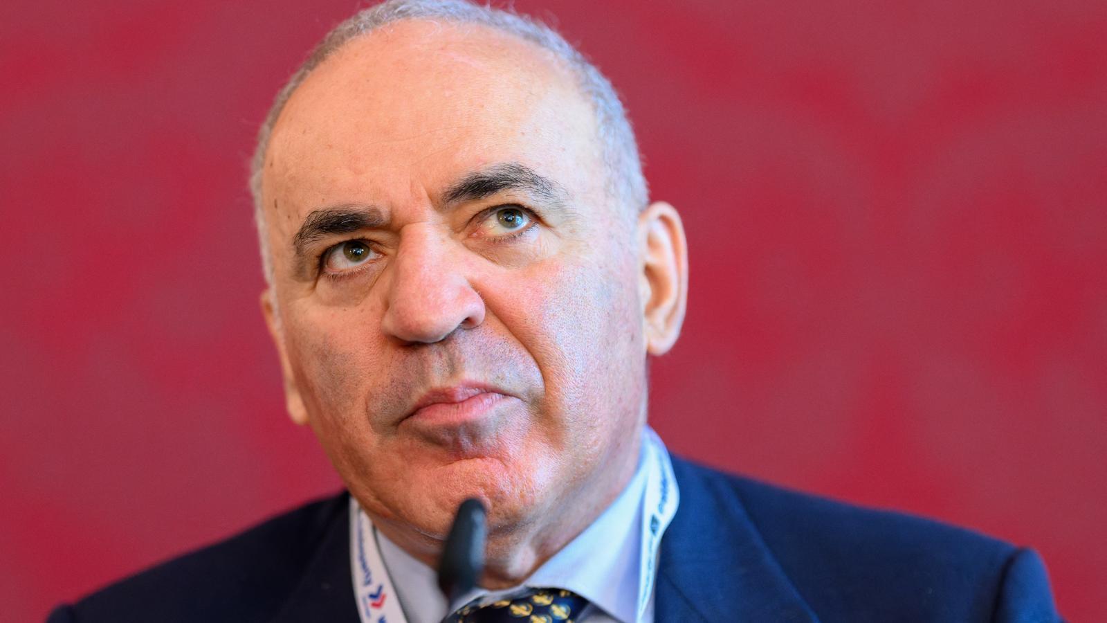 Garri Kaszparov - Korábbi felvétel