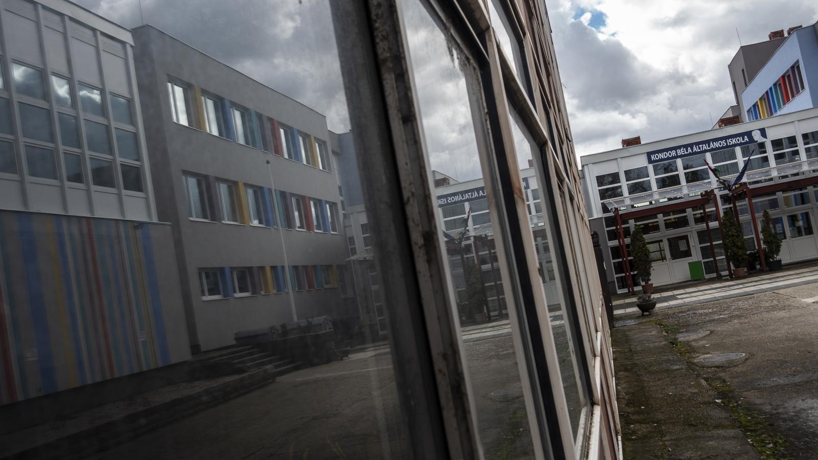 A XVIII. kerületi Kondor Béla Általános Iskola. Az intézmény bezárást is tervezték
