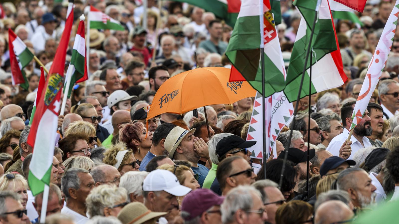 A volt kormánypárt szavazóinak jelentős része fordítana hátat az orbáni irányvonalnak
