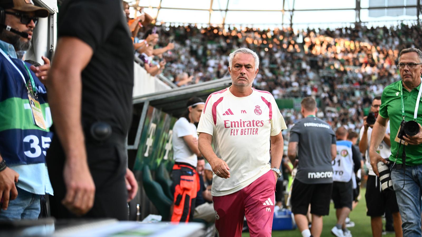José Mourinho, a Real Madrid vezetőedzője a Ferencváros elleni felkészülési mérkőzésen