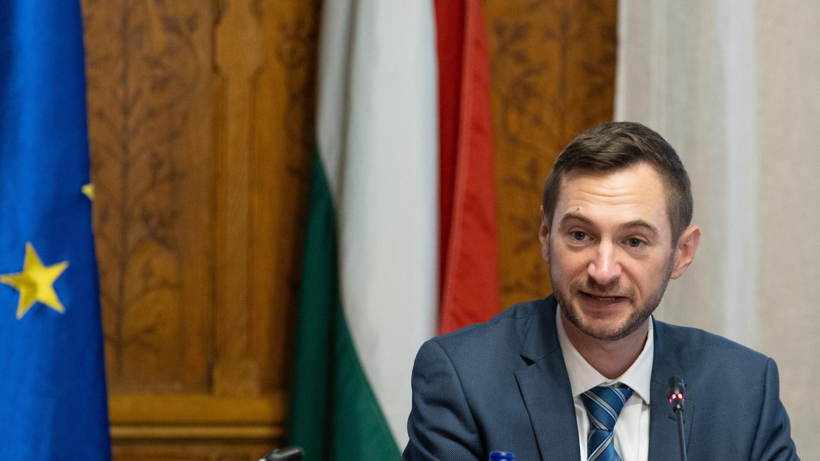 Hantosi István, az Igazságügyi és Alkotmányügyi Bizottság elnöke