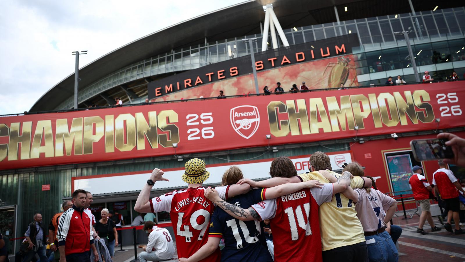 Arsenal-drukkerek a Coventry City elleni meccs előtt