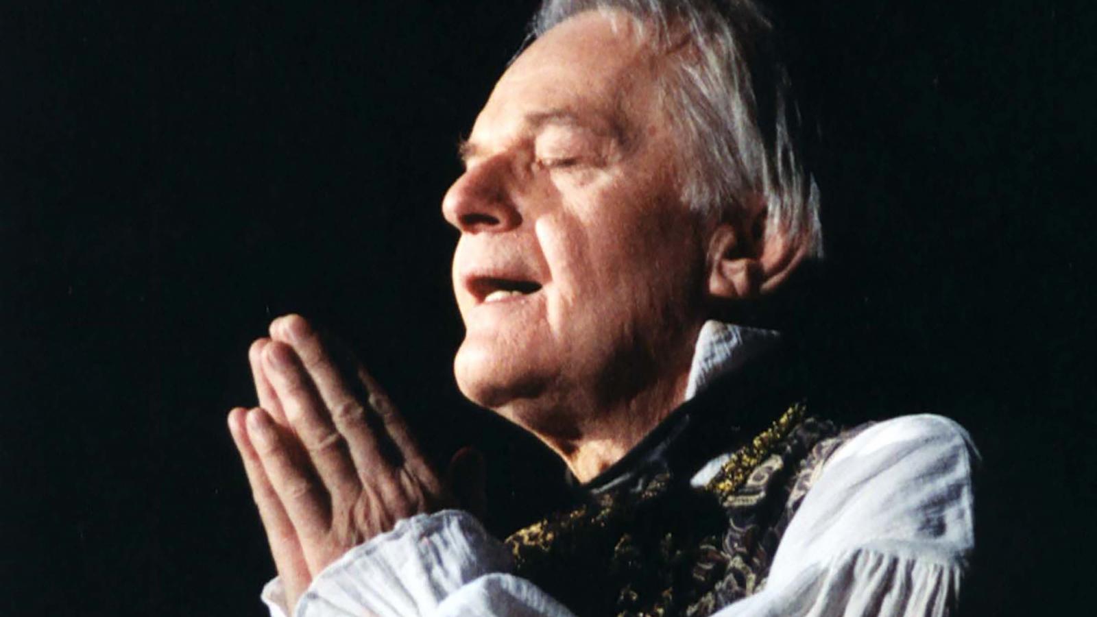 Darvas Iván Salieri szerepében a Szolnoki Szigligeti Színház által bemutatott Amadeus című darabban 2001-ben