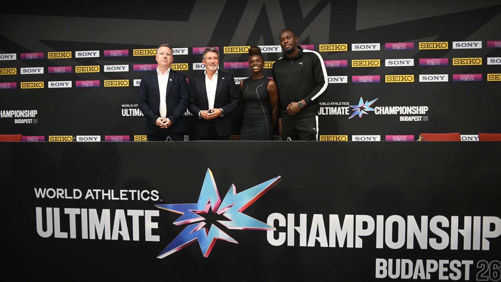 Pósfai Gábor belügyminiszter, Sebastian Coe, a Nemzetközi Atlétikai Szövetség (WA) elnöke, Dawn Harper-Nelson olimpiai bajnok amerikai atléta és Usain Bolt világ- és olimpiai bajnok jamaicai atléta (b-j) az atlétikai világdöntő sajtótájékoztatóján a budap