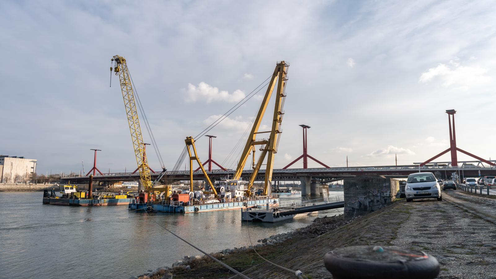Duna Aszfalt építkezés a Rákóczi hídnál, 2021-ben